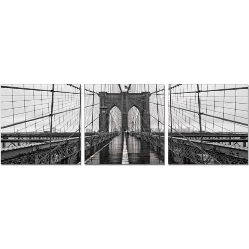 Brooklyn Bridge Classic Wall Art in Black, Grey & White